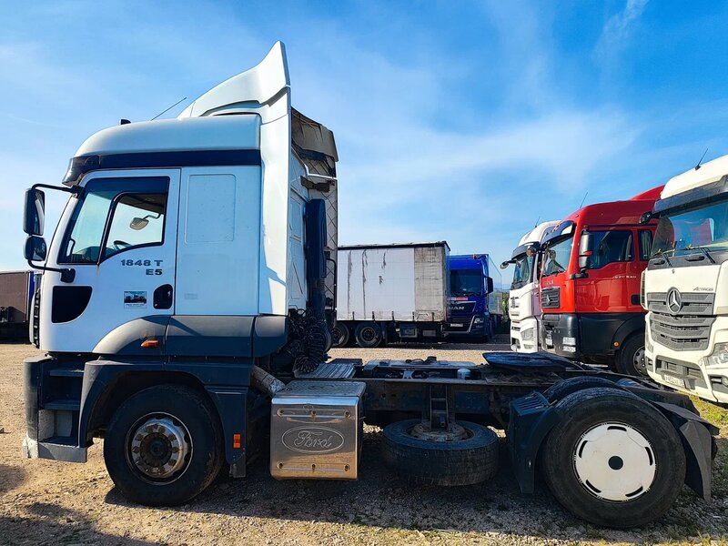 Ford Cargo 4x2 Седельный тягач — фото 4