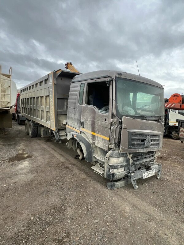 Howo T5G 8x4 Самосвал — фото 2