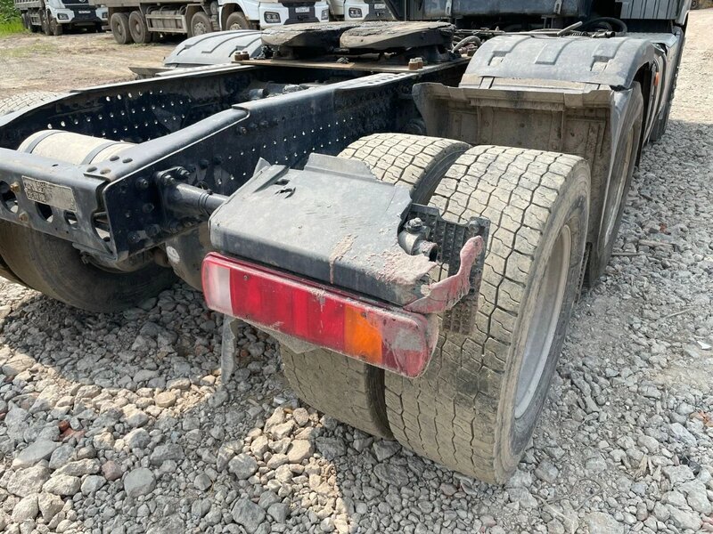 BEIJING BJ 6x4 Седельный тягач — фото 12