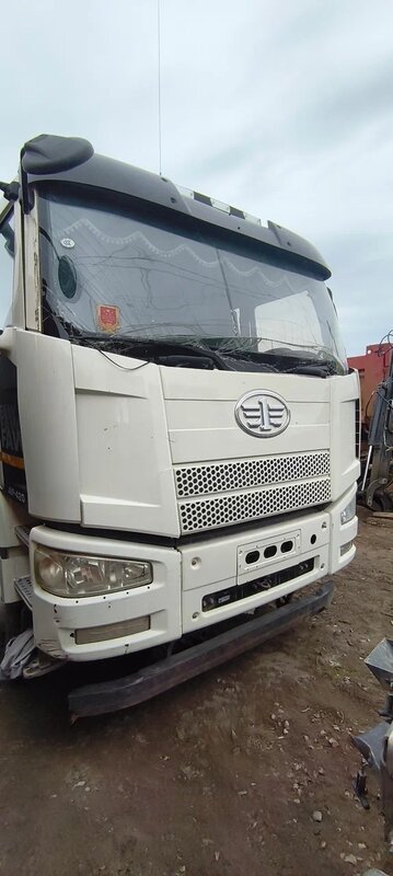 FAW J6 8x4 Самосвал — фото 1