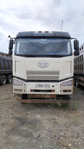FAW CA 3310 8x4 Самосвал