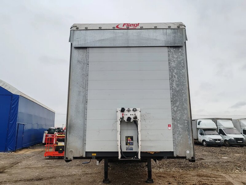 Fliegl SDS 350 Полуприцеп шторный для перевозки опасных грузов — фото 1