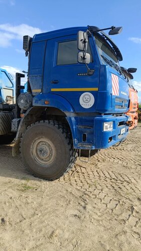 КамАЗ 65221 6x6 Седельный тягач