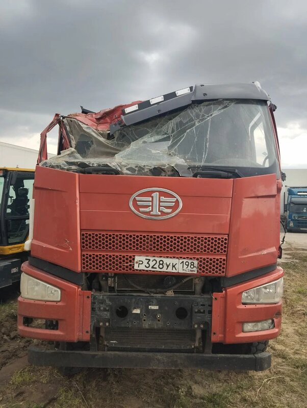 FAW J6 6x6 Самосвал — фото 1