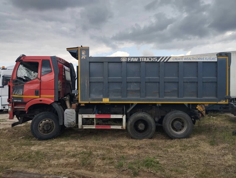 FAW J6 6x6 Самосвал — фото 4