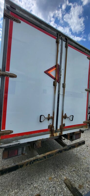 Isuzu ELF 7.5 (NPR) Промтоварный — фото 11