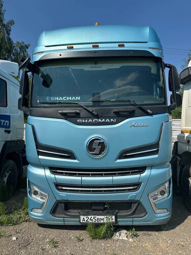 Shacman (Shaanxi) SX 4x2 Седельный тягач