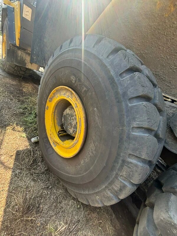 KOMATSU HM400 Шарнирно-сочленённый самосвал — фото 9