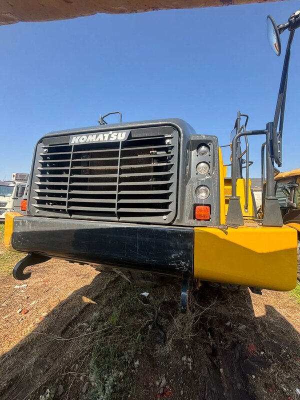KOMATSU HM400 Шарнирно-сочленённый самосвал — фото 1