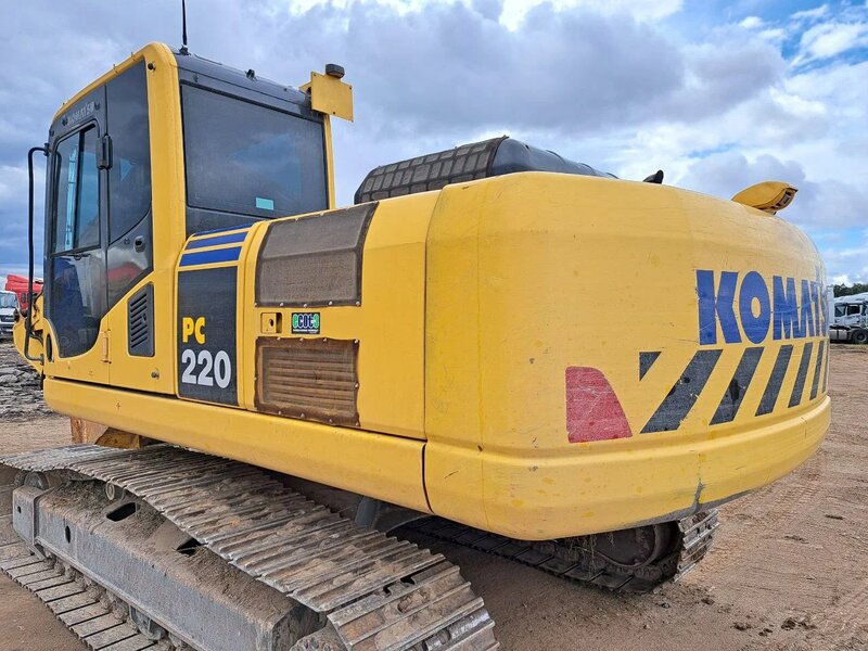 KOMATSU PC 220 Экскаватор — фото 5