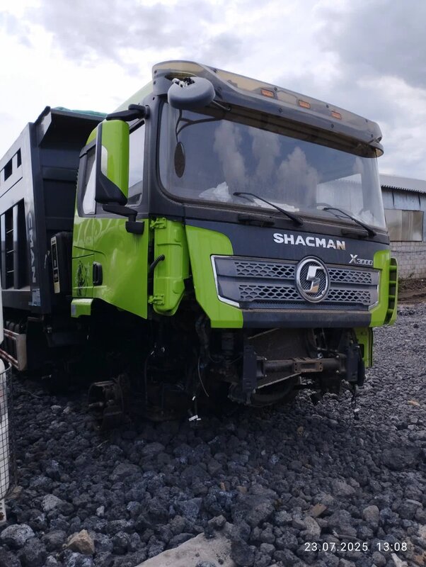 Shacman (Shaanxi) SX 8x4 Самосвал — фото 1