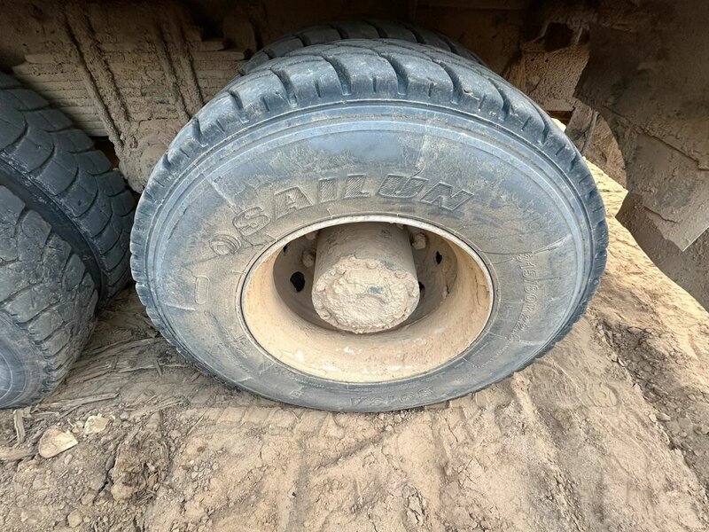 Shacman (Shaanxi) SX 8x4 Самосвал — фото 10