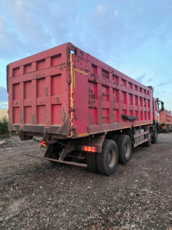 HONGYAN 908 8x4 Самосвал — фото 6