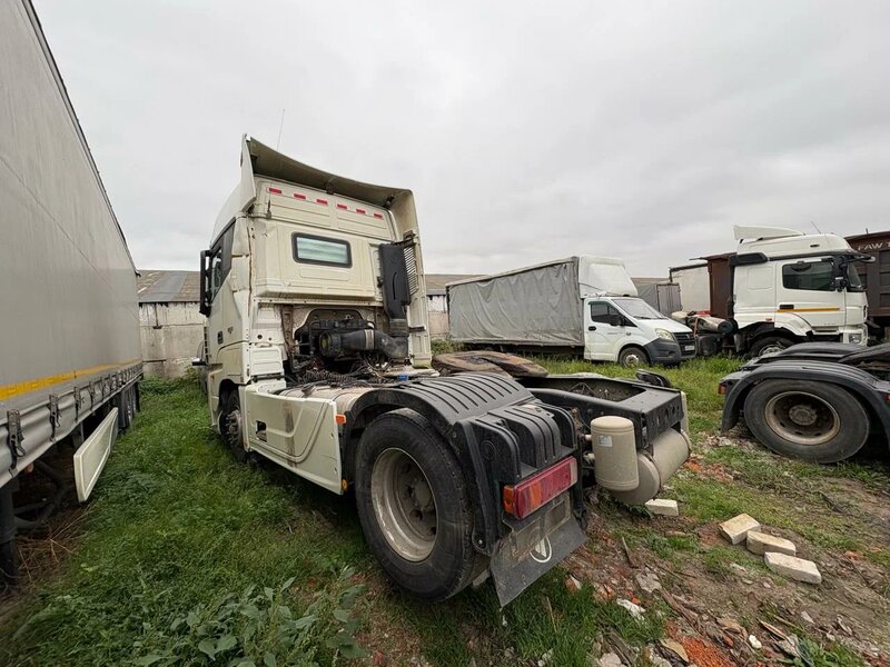 Foton AUMAN 4x2 Седельный тягач — фото 4
