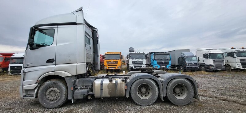 Mercedes-Benz Actros 6x4 Седельный тягач — фото 7