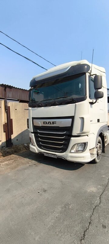DAF XF 4x2 Седельный тягач — фото 1