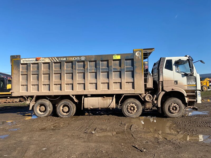 FAW J6 8x4 Самосвал — фото 4