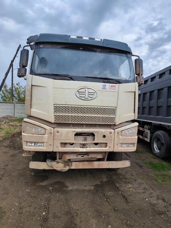 FAW J6 8x4 Самосвал — фото 1