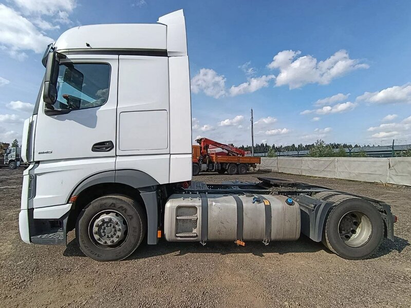 Mercedes-Benz ACTROS 4x2 Седельный тягач — фото 4