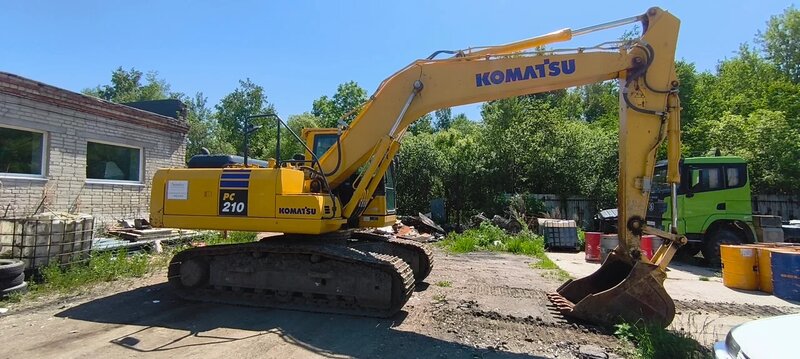 KOMATSU PC 210 Экскаватор — фото 4