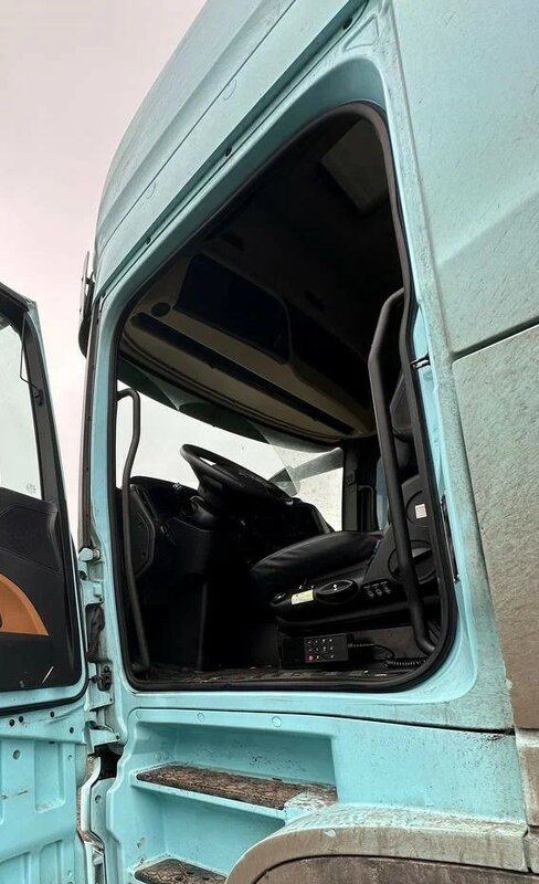 Shacman (Shaanxi) SX 4x2 Седельный тягач — фото 8