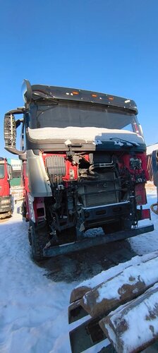 Shacman (Shaanxi) SX 6x6 Седельный тягач