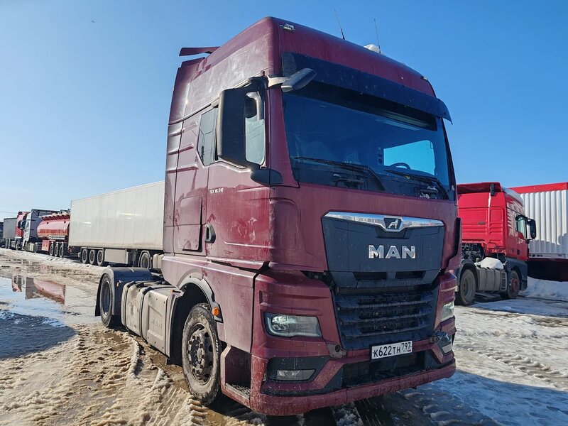 MAN TGX 4x2 Седельный тягач — фото 2