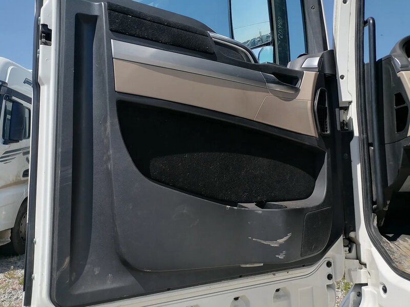 MAN TGX 4x2 Седельный тягач — фото 8