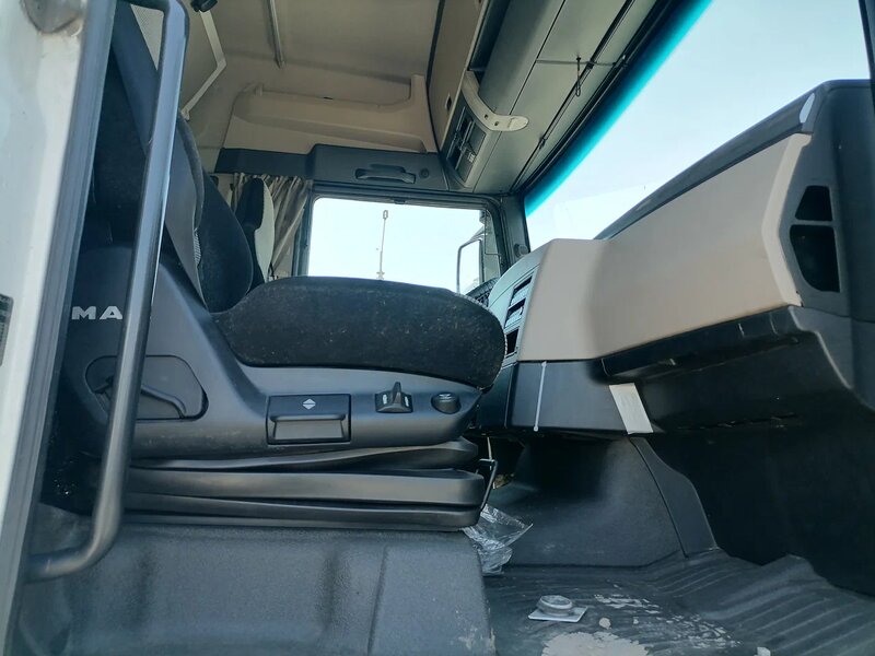MAN TGX 4x2 Седельный тягач — фото 11