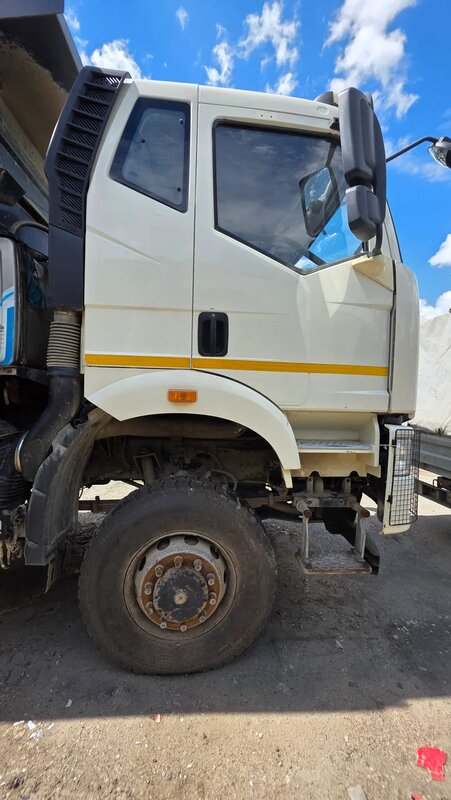 FAW J6 6x6 Самосвал — фото 4