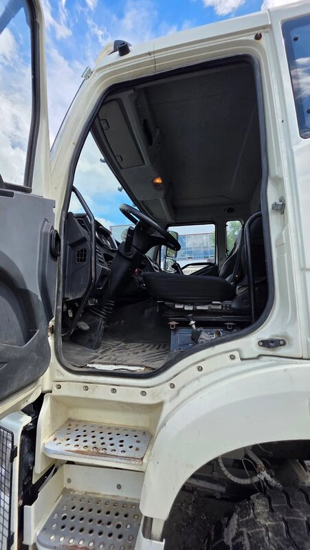 FAW J6 6x6 Самосвал — фото 9