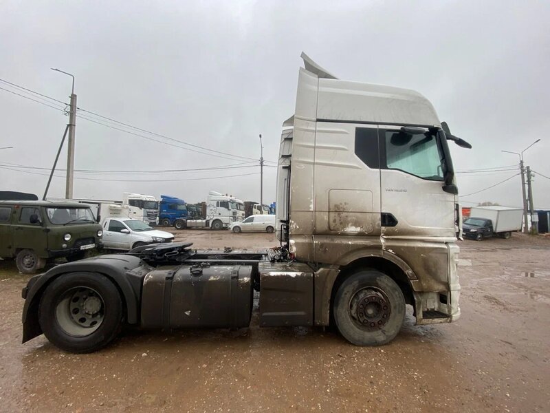 MAN TGX 4x2 Седельный тягач — фото 3