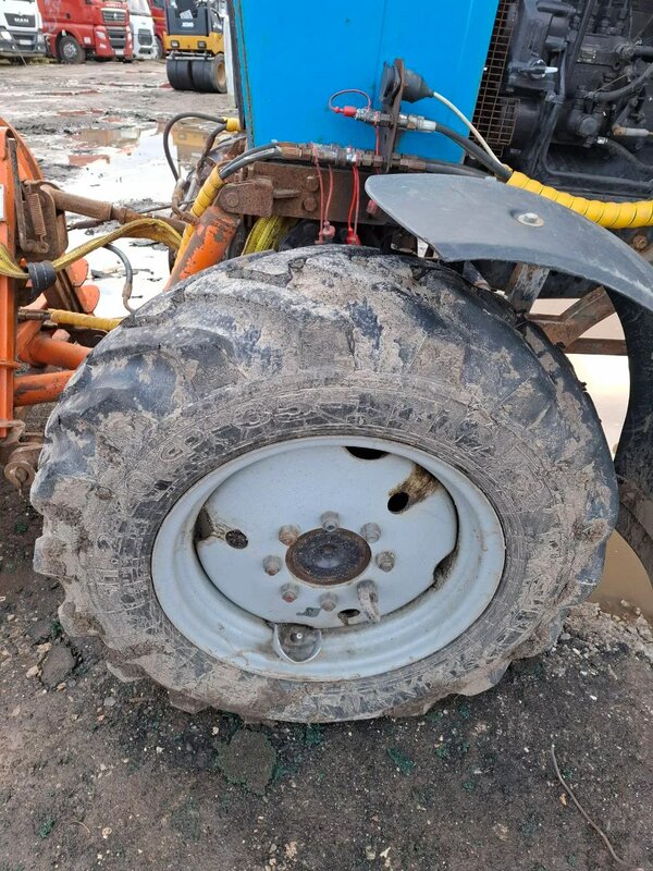 МТЗ Беларус 82 Трактор — фото 9