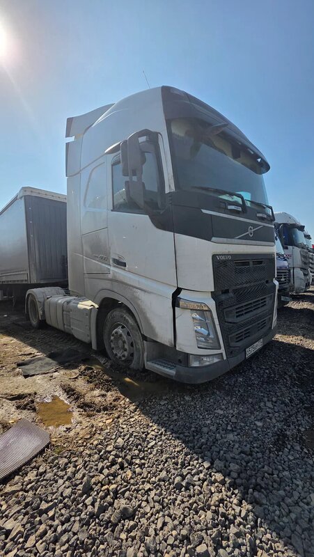 Volvo FH 4x2 Седельный тягач — фото 2