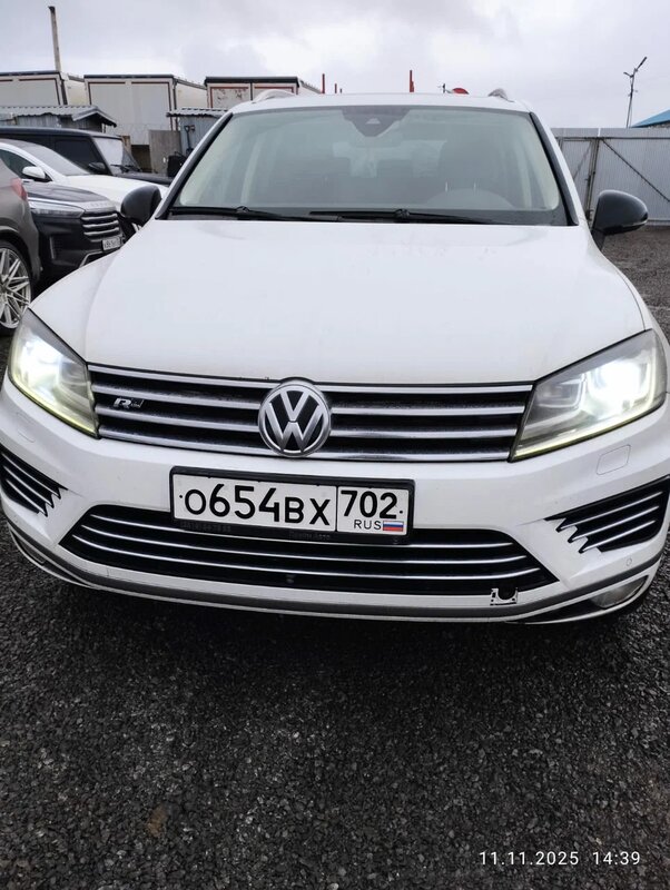 Volkswagen TOUAREG — фото 1