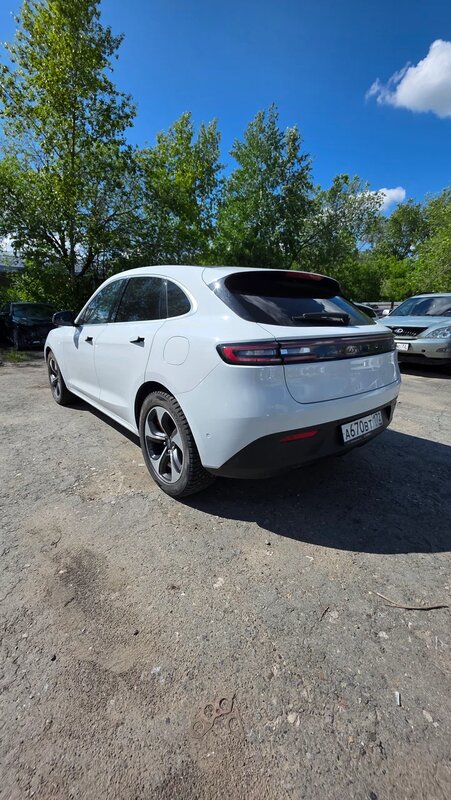 AITO M5 — фото 6