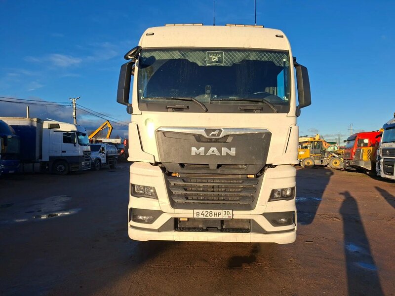 MAN TGX 4x2 Седельный тягач — фото 1
