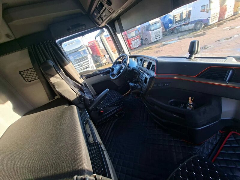MAN TGX 4x2 Седельный тягач — фото 5