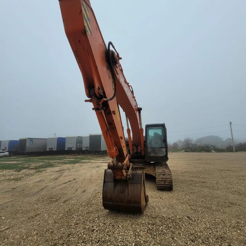 HITACHI ZX200 Экскаватор