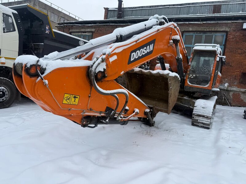 Doosan DX360 Экскаватор — фото 3