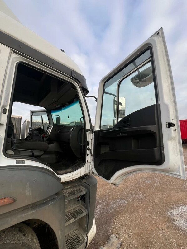 Ford Cargo 4x2 Седельный тягач — фото 5