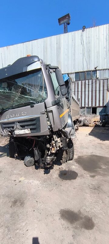 Howo ZZ 8x4 Самосвал — фото 2