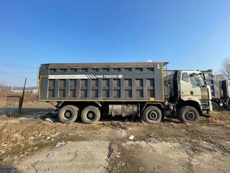 FAW J6 8x4 Самосвал — фото 3