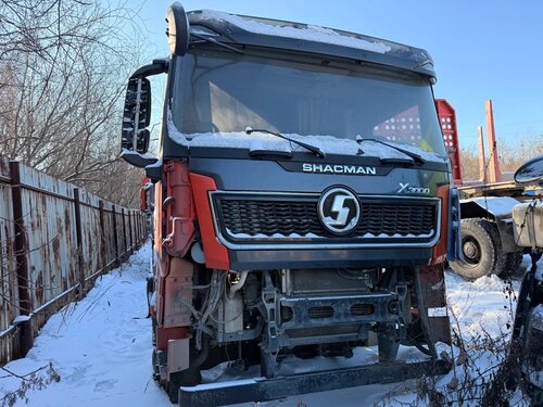 Shacman (Shaanxi) SX 6x6 Седельный тягач