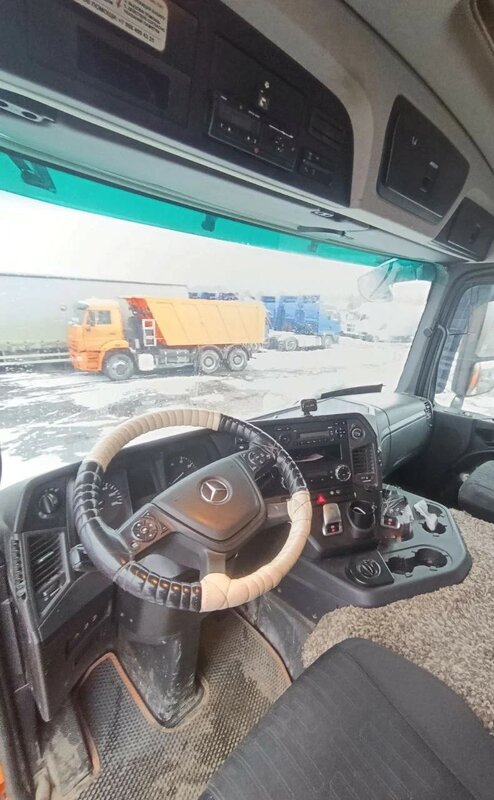 Mercedes-Benz Arocs 8x8 Самосвал — фото 10