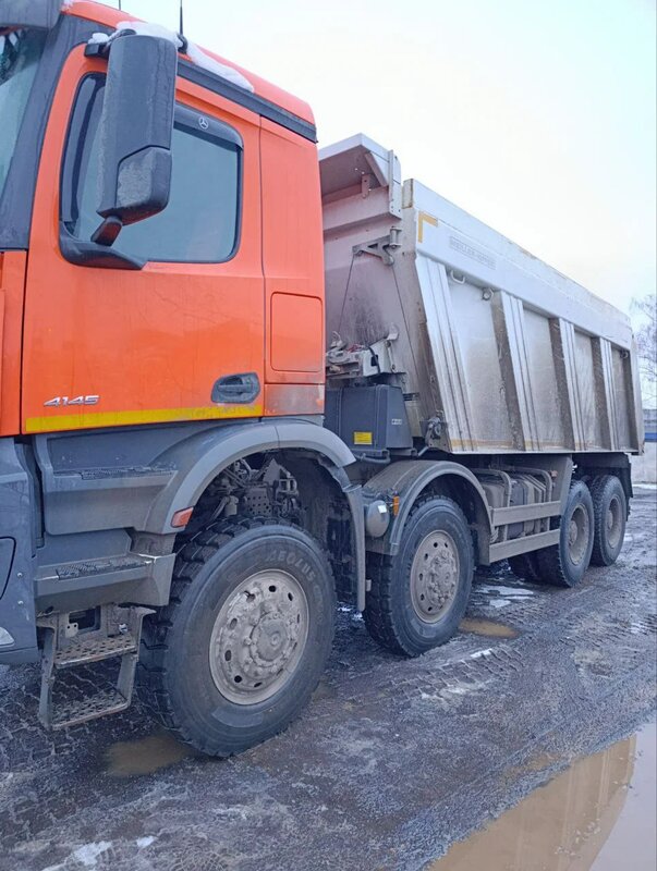 Mercedes-Benz Arocs 8x8 Самосвал — фото 3