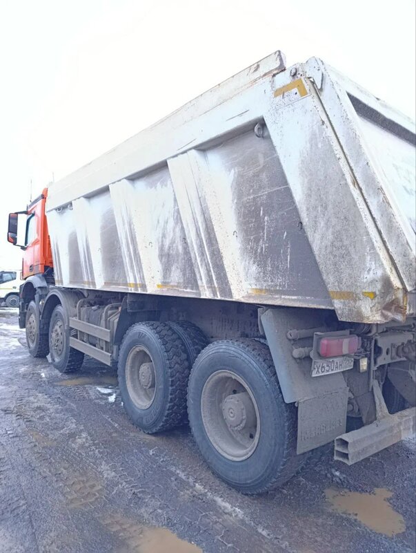 Mercedes-Benz Arocs 8x8 Самосвал — фото 6