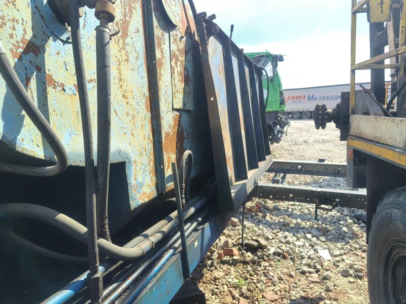Ишимбайский машиностроительный завод УПА-60М на шасси КрАЗ 65101 6x4 Установка подъемная — фото 5