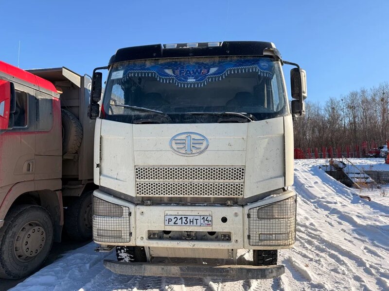 FAW J6 8x4 Самосвал — фото 1