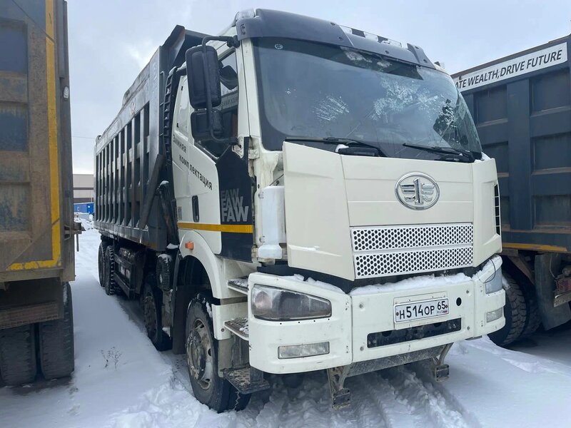 FAW J6 8x4 Самосвал — фото 3